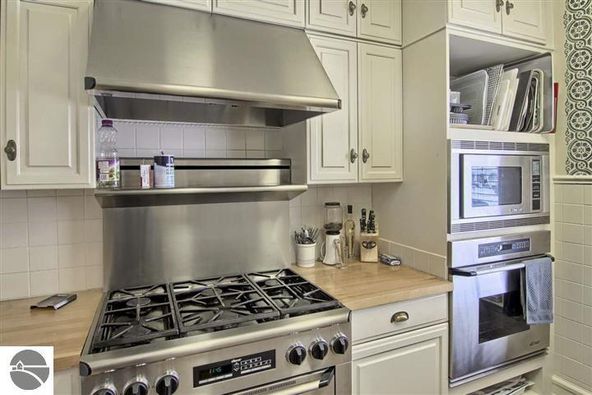 230 Wellington Street, Traverse City, MI 49686